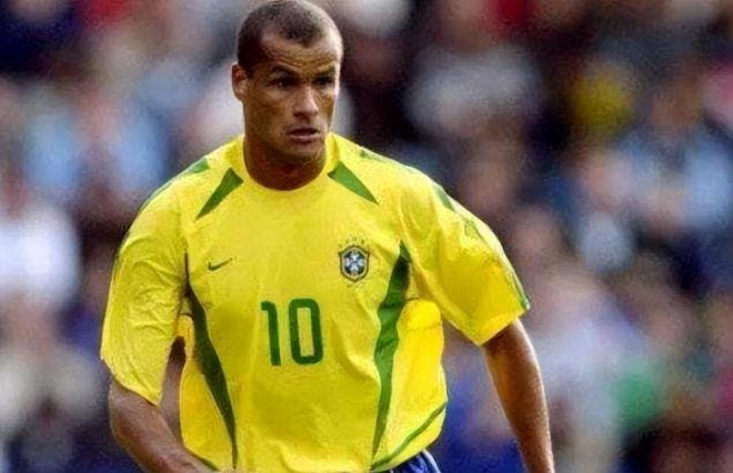 后场传球 后场传球