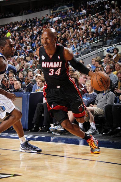 竞争激烈的 竞争激烈的