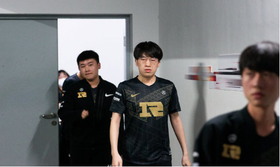 深刻的防守 深刻的防守