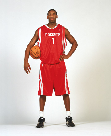 LPL春季赛今日首发名单：Yuekai对阵Strive Shanks迎战Yagao